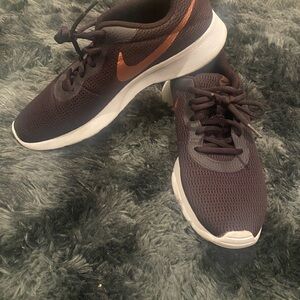 Nike Women's Athletic Shoes in Purple and Copper